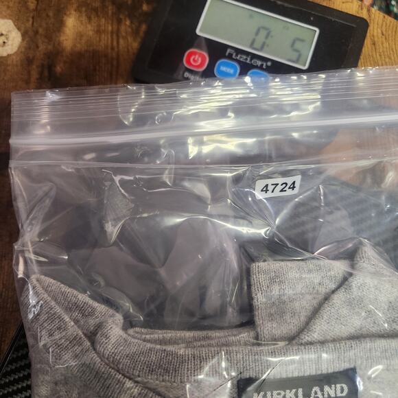 Kirkland Signature 2-Ply Cashmere Pullover Sweater Women L Gray Short Sleeve EUC - Picture 11 of 11